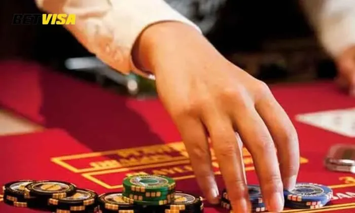 Những thuật ngữ cơ bản trong trò chơi Baccarat Betvisa